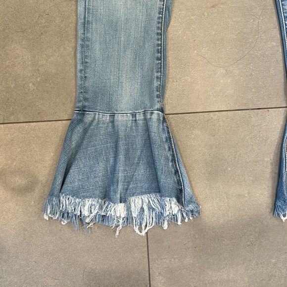 BLANK NYC Distressed Capris with Ruffled Bottoms - Picture 4 of 11